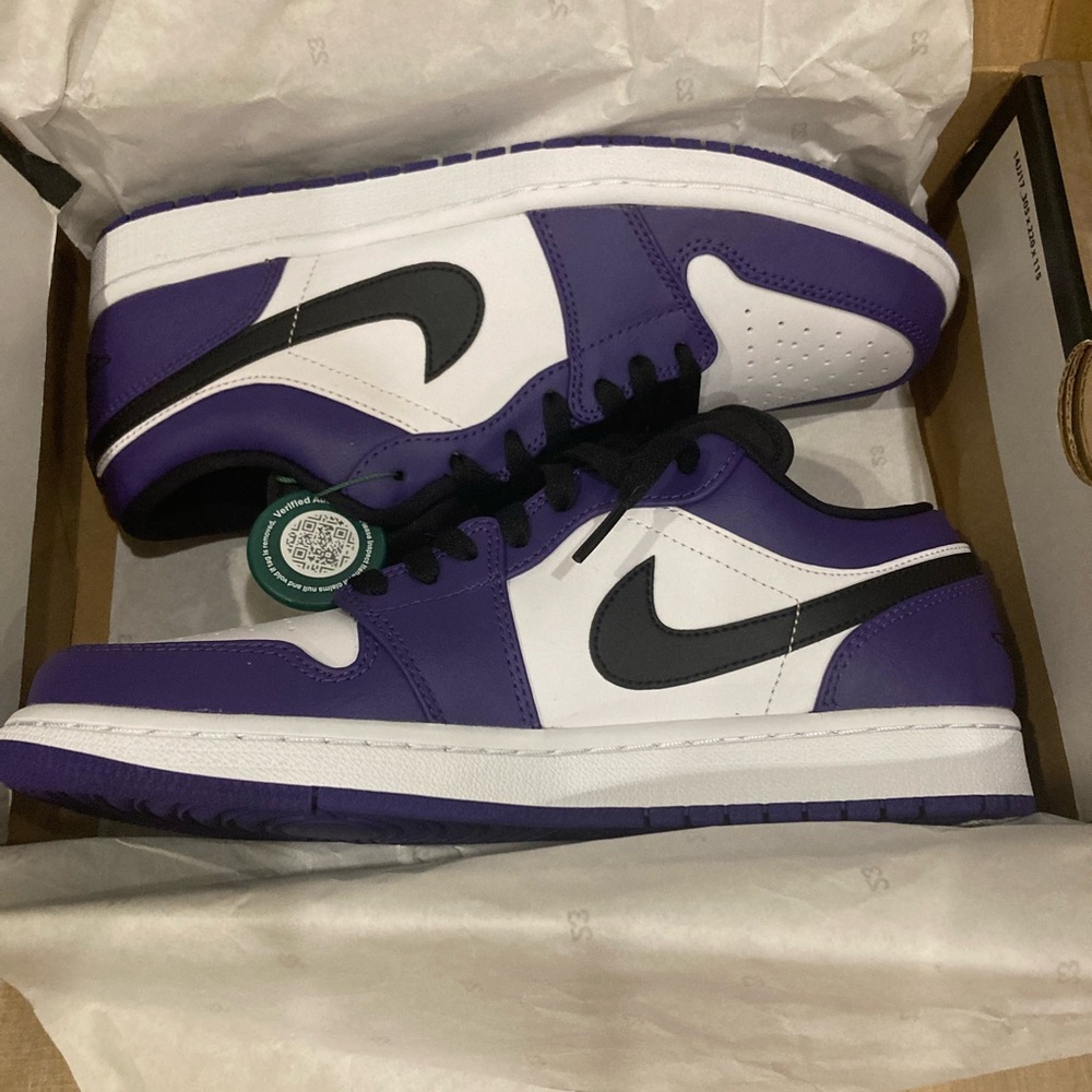 Mens/Women’s Jordan’s 1 - purple/black/white